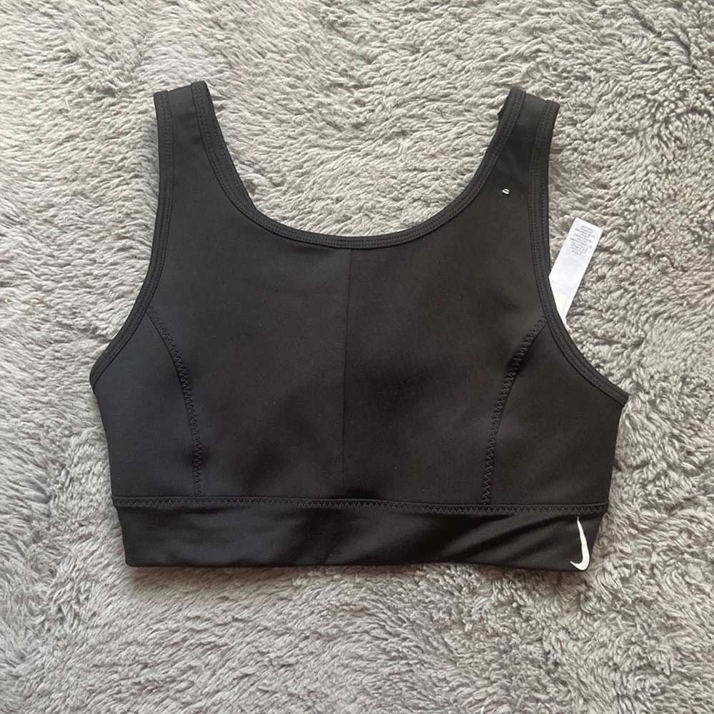 nike sports bra